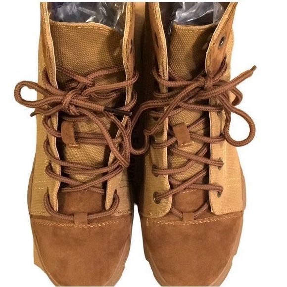 NEW Forever Wolf Lace Up 2 Tone Tan Faux Leather Lug Sole Combat Boots — SZ 8.5 - Picture 2 of 9